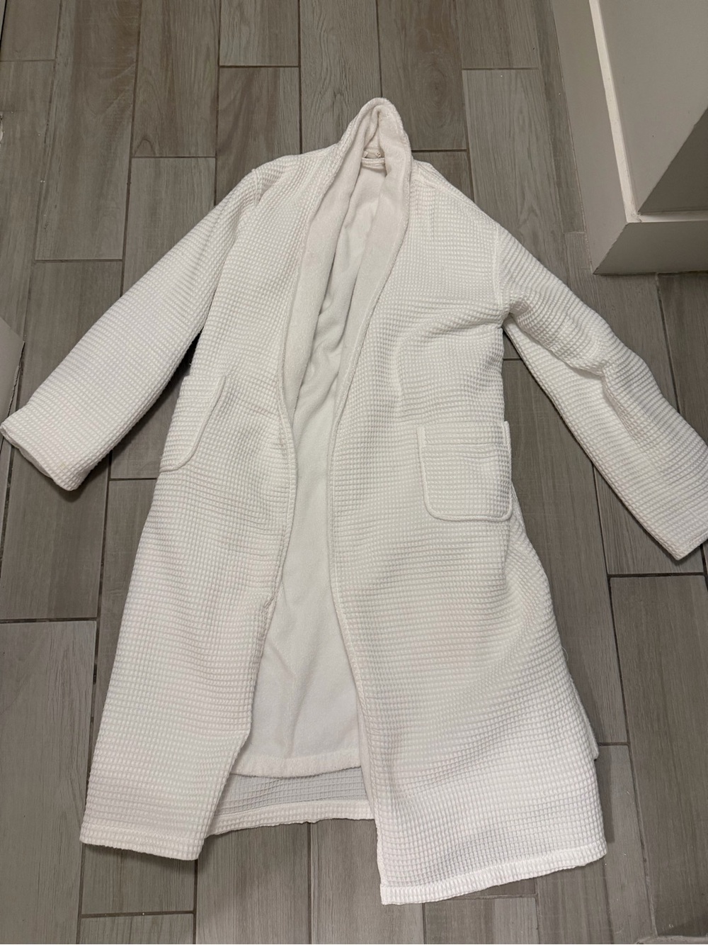Pottery Barn Waffle Weave Resort Robe